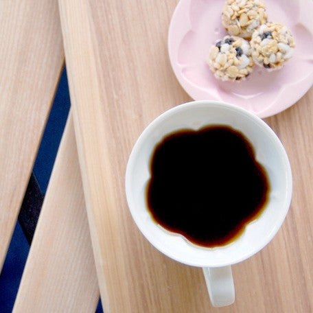 White Porcelain Cup with lid